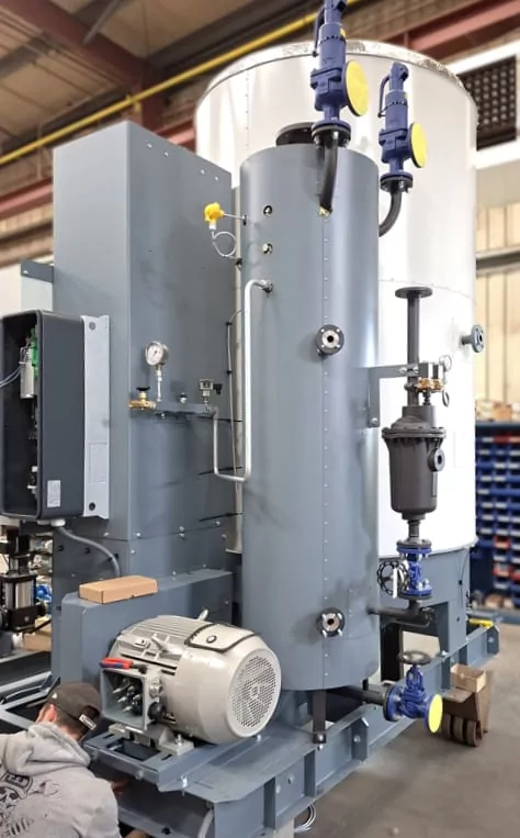 Nuestra tecnología acuotubular cambia esa ecuación. Menos agua en el circuito para la misma potencia.